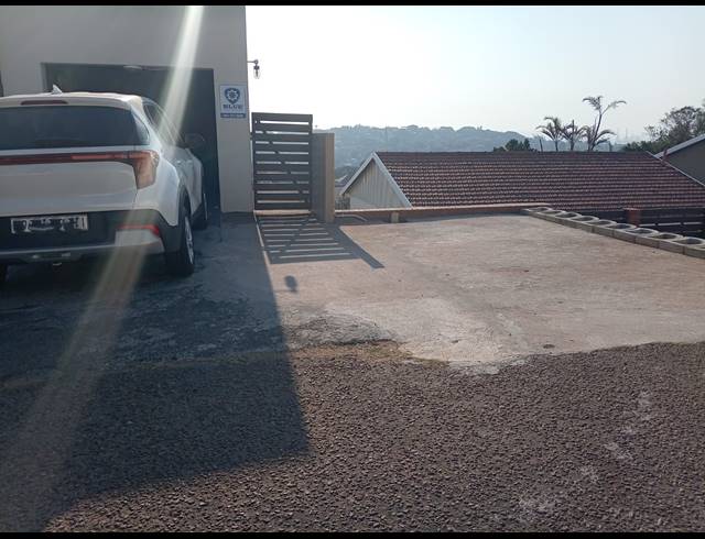 3 BEDROOM HOUSE FOR SALE IN BLUFF